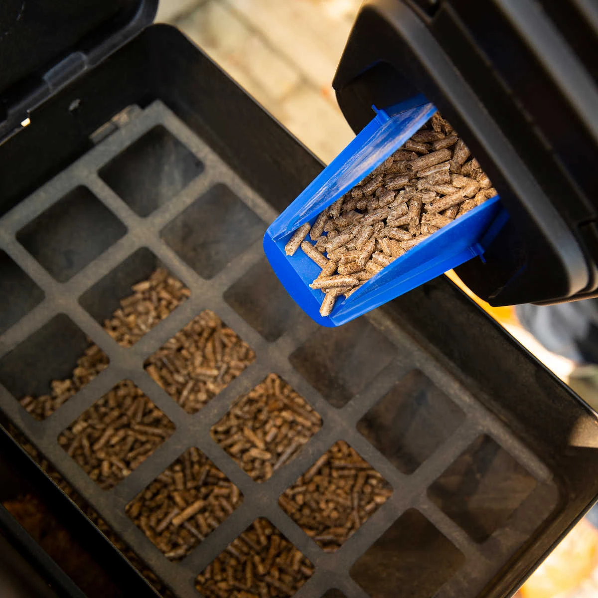 Broil King Pellet Behälter 2 Broil King Pellet Behälter – Bild 2