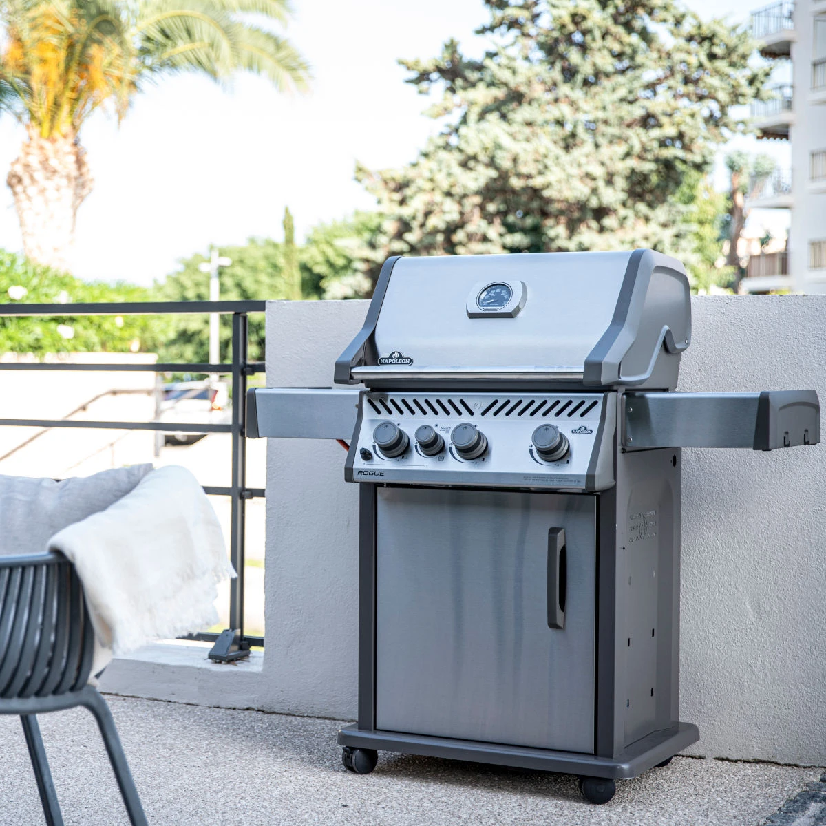 Napoleon Rogue XT 425, Edelstahl 7 Napoleon Rogue XT 425, Edelstahl – Bild 7