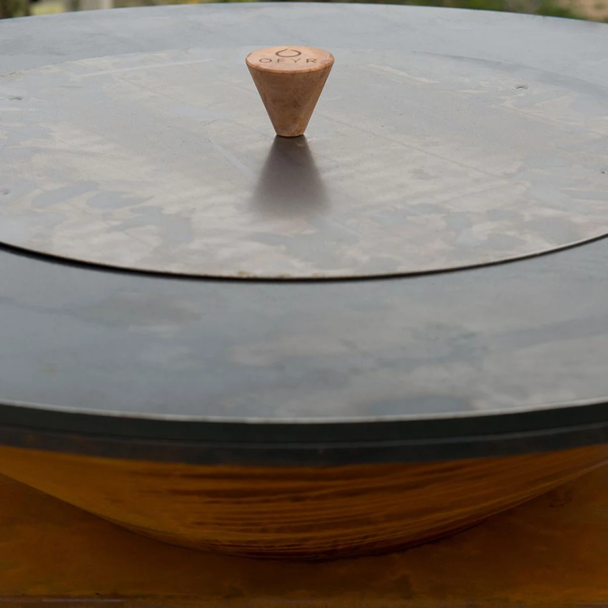 OFYR Löschdeckel Schwarz 85 (Ø 50 Cm) 1 OFYR Löschdeckel Schwarz 85 (Ø 50 Cm)