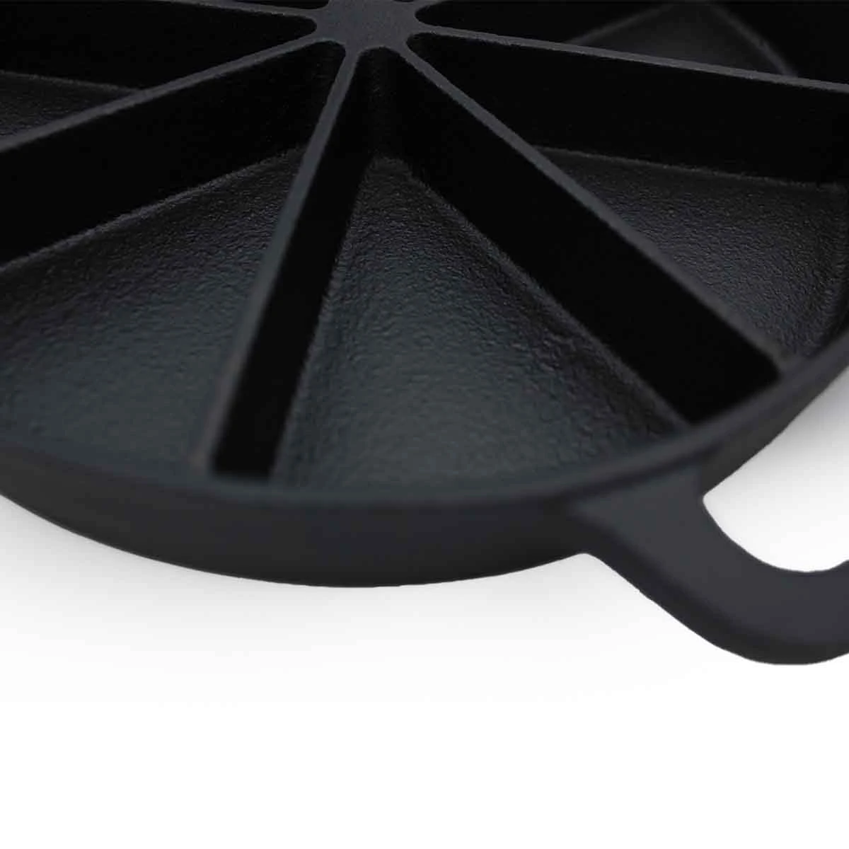 SANTOS Wedge Pan Mit Holz-Serviertablett Ø 21,5cm - Höhe: 3 Cm Gusseisen 5 SANTOS Wedge Pan Mit Holz-Serviertablett Ø 21,5cm - Höhe: 3 Cm Gusseisen – Bild 5