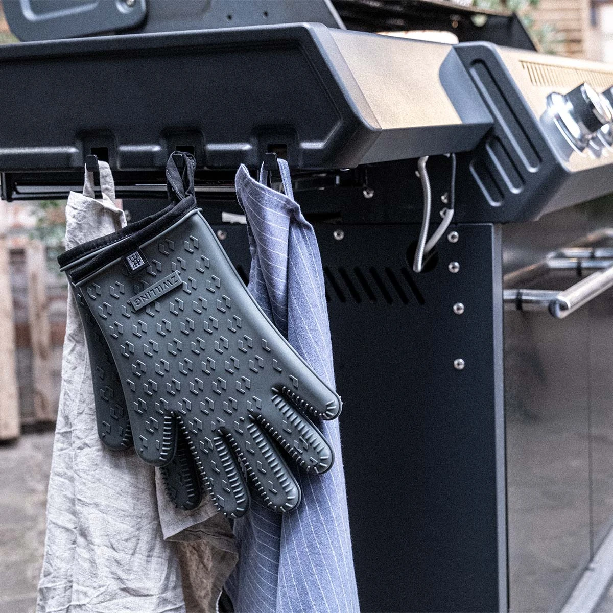 ZWILLING BBQ+ Silikon Grillhandschuhe 2-tlg, Anthrazit 1 ZWILLING BBQ+ Silikon Grillhandschuhe 2-tlg, Anthrazit